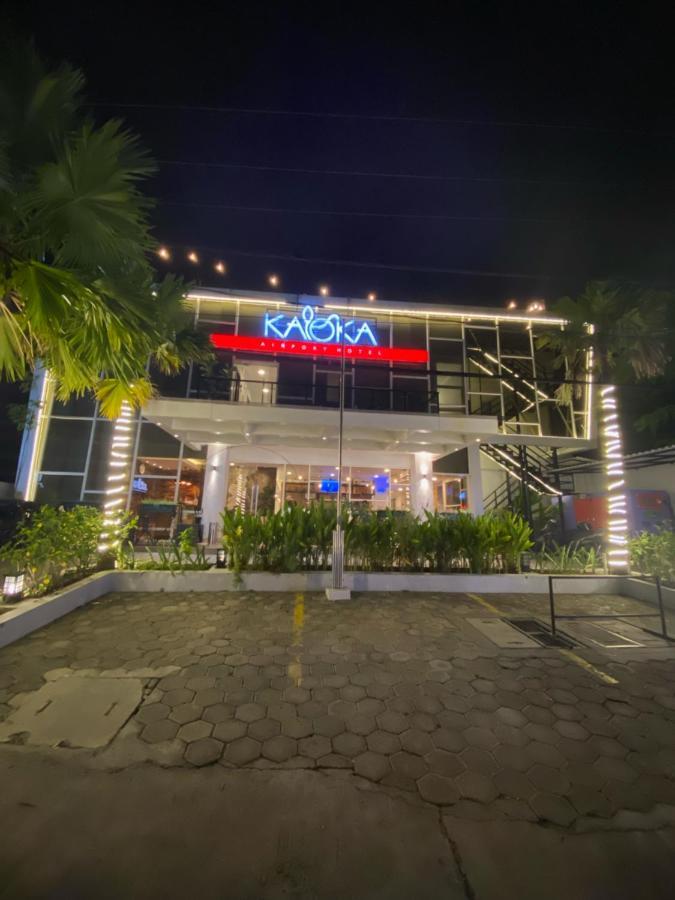 Kaloka Airport Hotel Sumbawa Besar Eksteriør billede